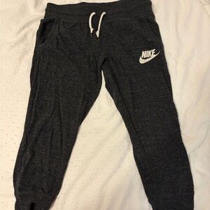 Womens Nike Capri Sweatpants Size S